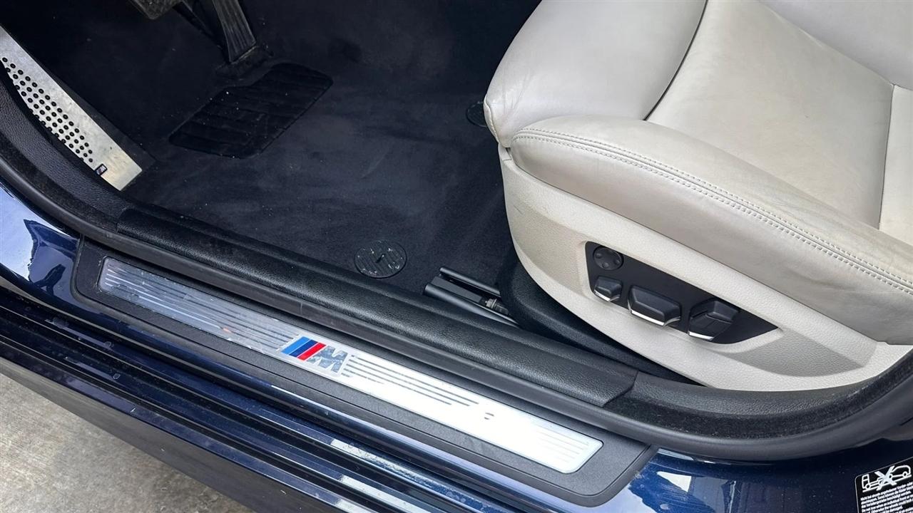 BMW 5 Series 4dr Sdn 535i xDrive AWD 2013