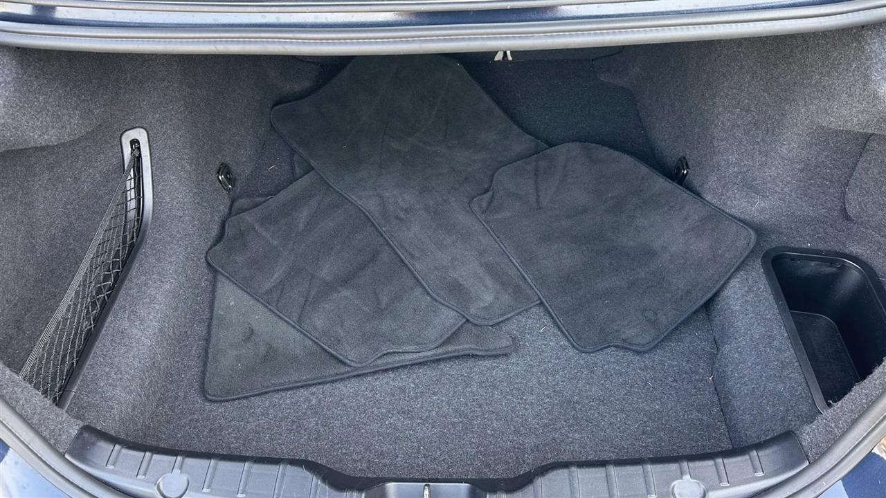 BMW 5 Series 4dr Sdn 535i xDrive AWD 2013