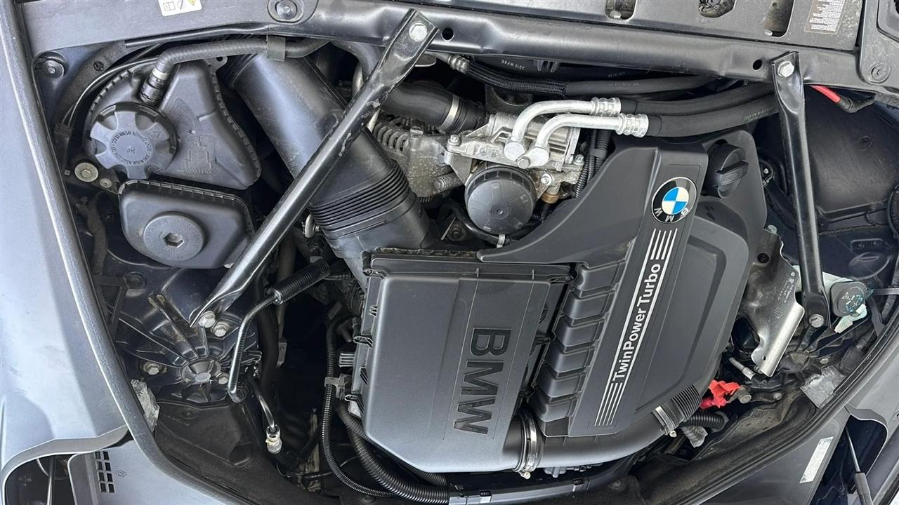 BMW 5 Series 4dr Sdn 535i xDrive AWD 2013