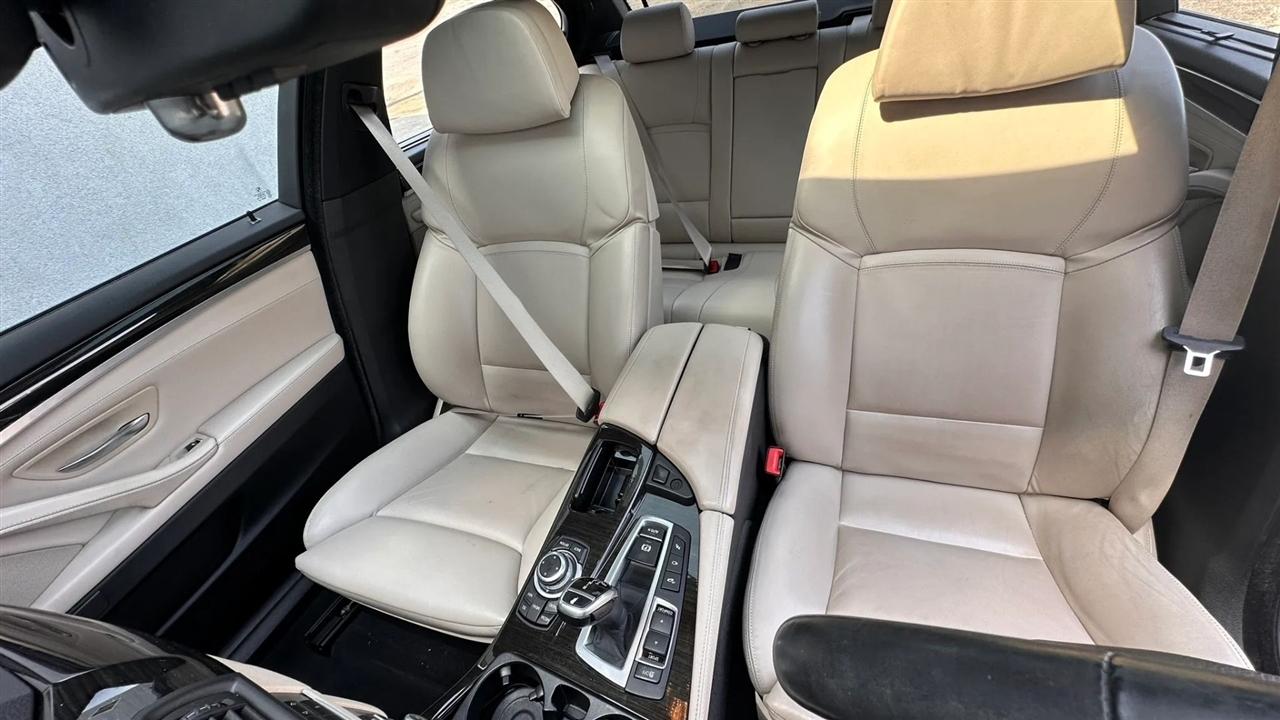 BMW 5 Series 4dr Sdn 535i xDrive AWD 2013