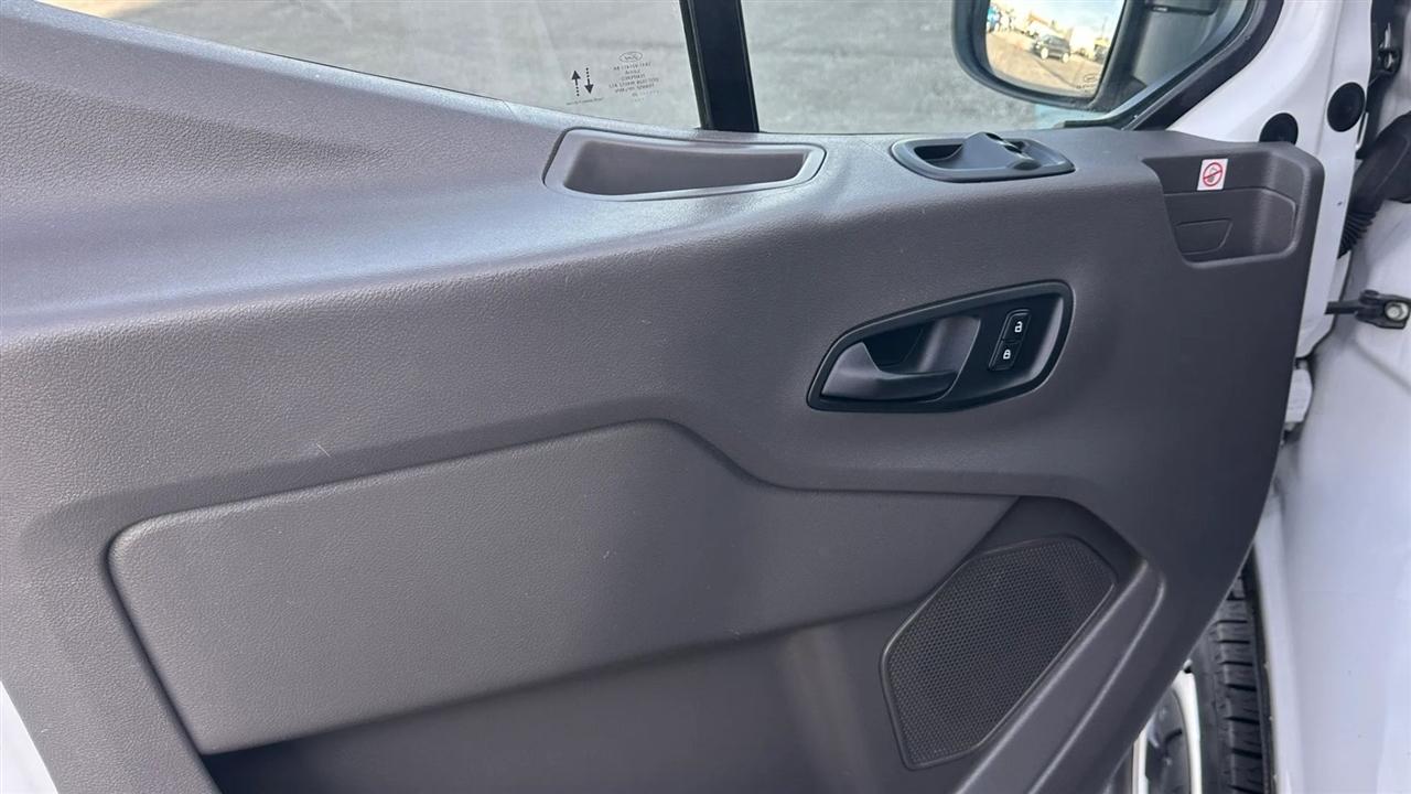 Ford Transit Cargo Van T-250 130" Med Rf 9070 GVWR RWD 2020