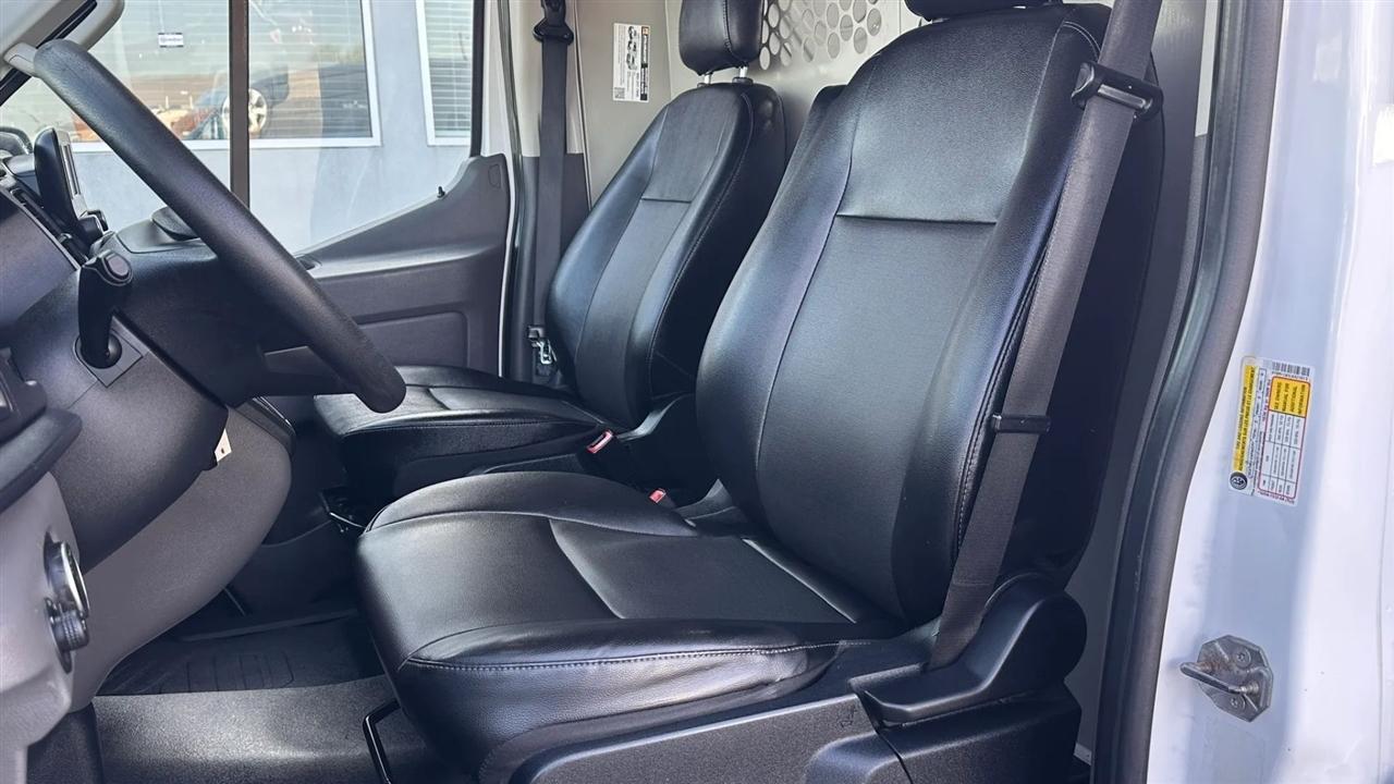 Ford Transit Cargo Van T-250 130" Med Rf 9070 GVWR RWD 2020