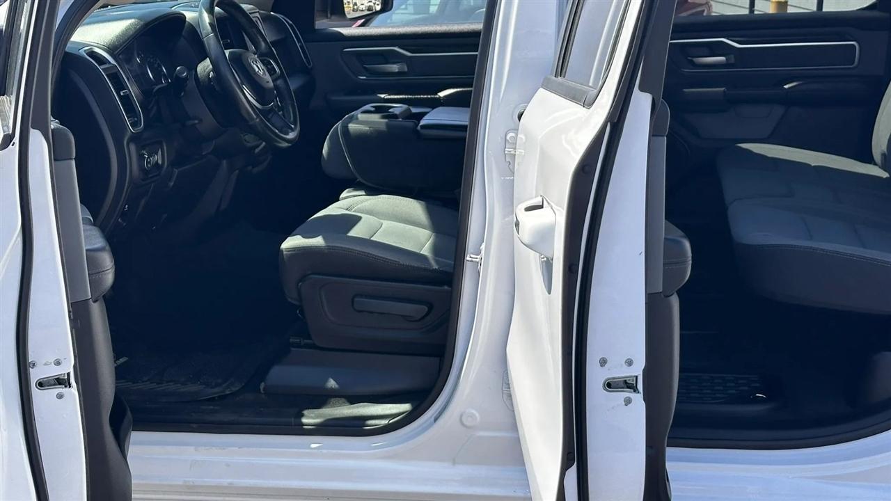 RAM 1500 Big Horn Crew Cab SWB 4WD 2019