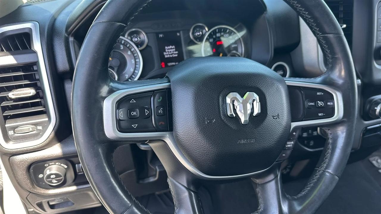 RAM 1500 Big Horn Crew Cab SWB 4WD 2019