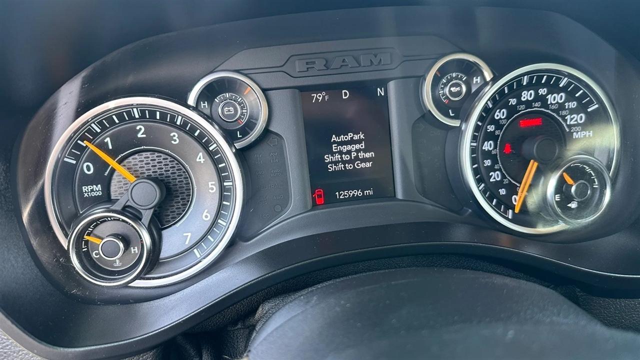 RAM 1500 Big Horn Crew Cab SWB 4WD 2019