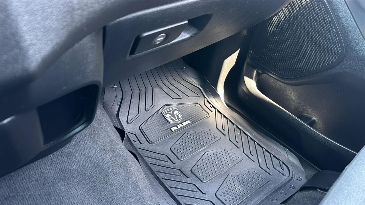 RAM 1500 Big Horn Crew Cab SWB 4WD 2019