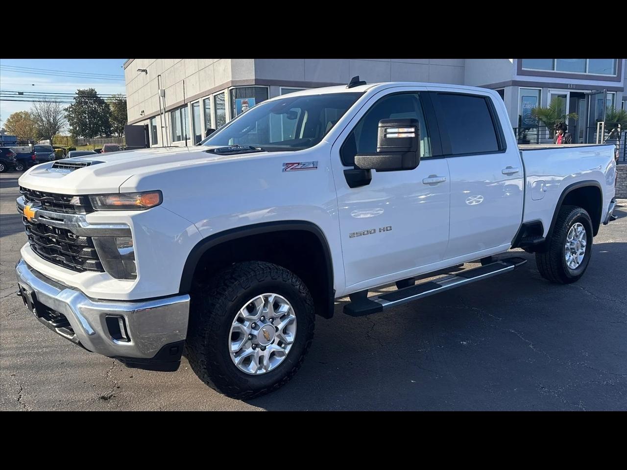 Chevrolet Silverado 2500HD LT Crew Cab Long Box 4WD 2024