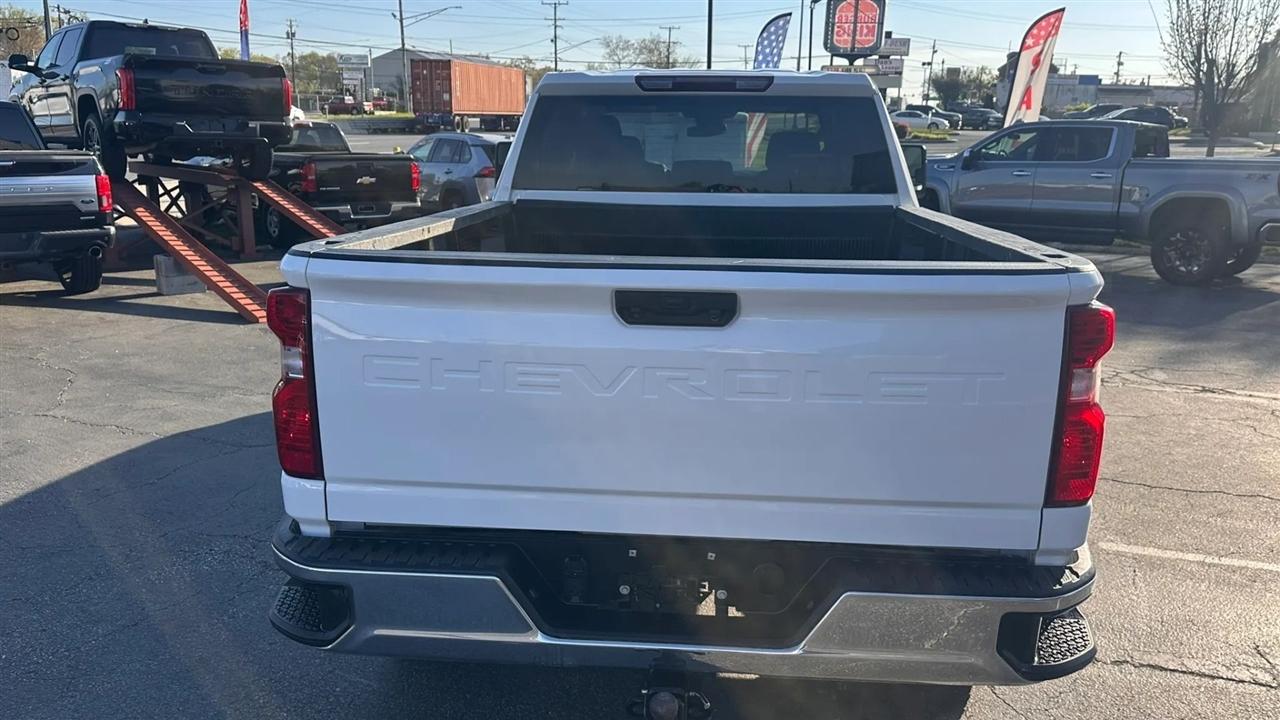 Chevrolet Silverado 2500HD LT Crew Cab Long Box 4WD 2024