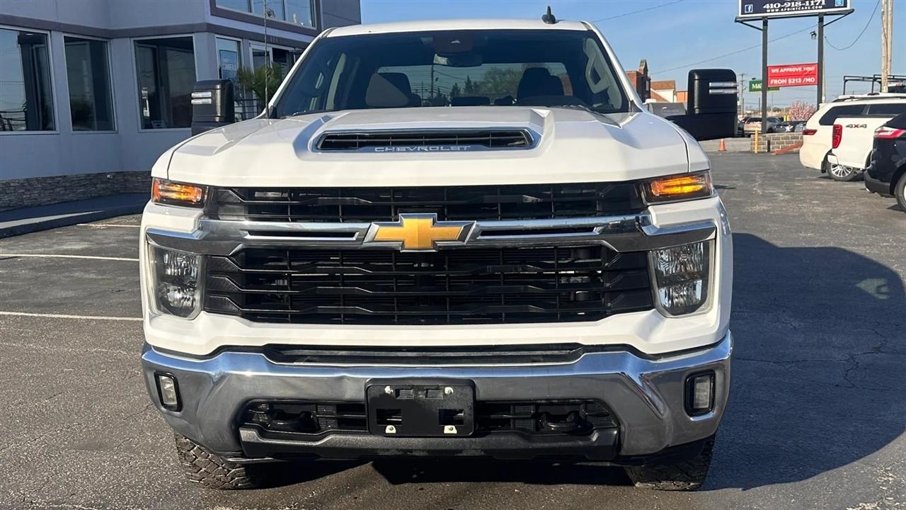 Chevrolet Silverado 2500HD LT Crew Cab Long Box 4WD 2024