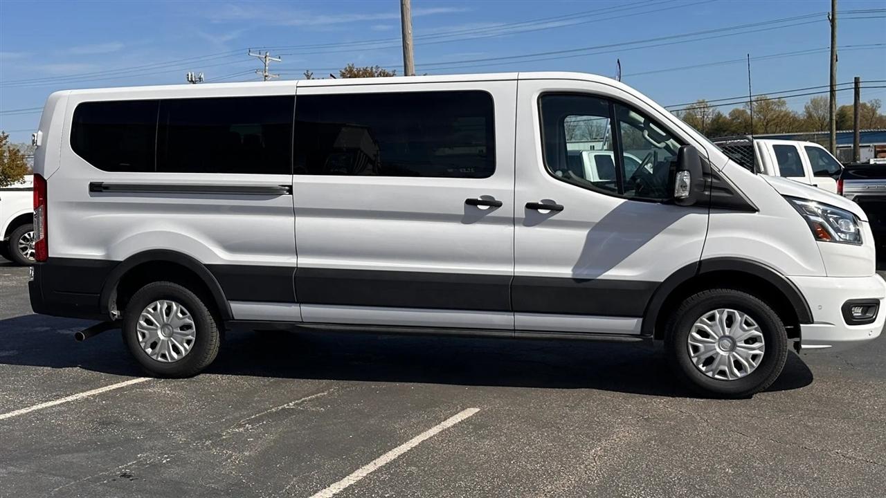 Ford Transit 350 Wagon Low Roof XLT w/Sliding Pass. 148-in. WB 2023
