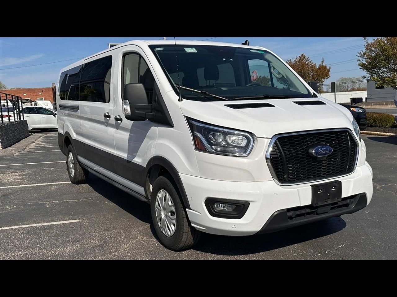 Ford Transit 350 Wagon Low Roof XLT w/Sliding Pass. 148-in. WB 2023