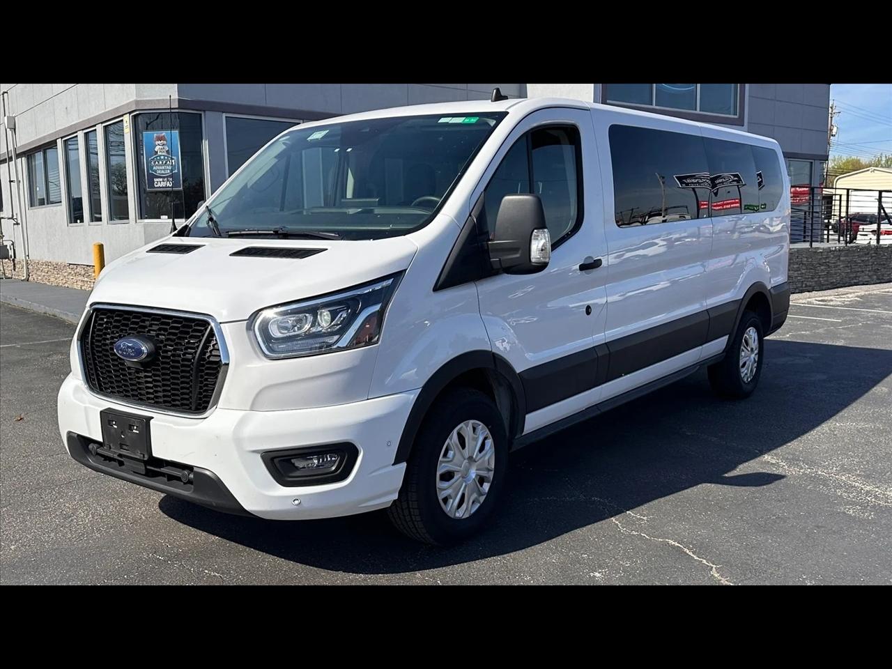 2023 Ford Transit 350 Wagon Low Roof XLT w/Sliding Pass. 148-in. WB