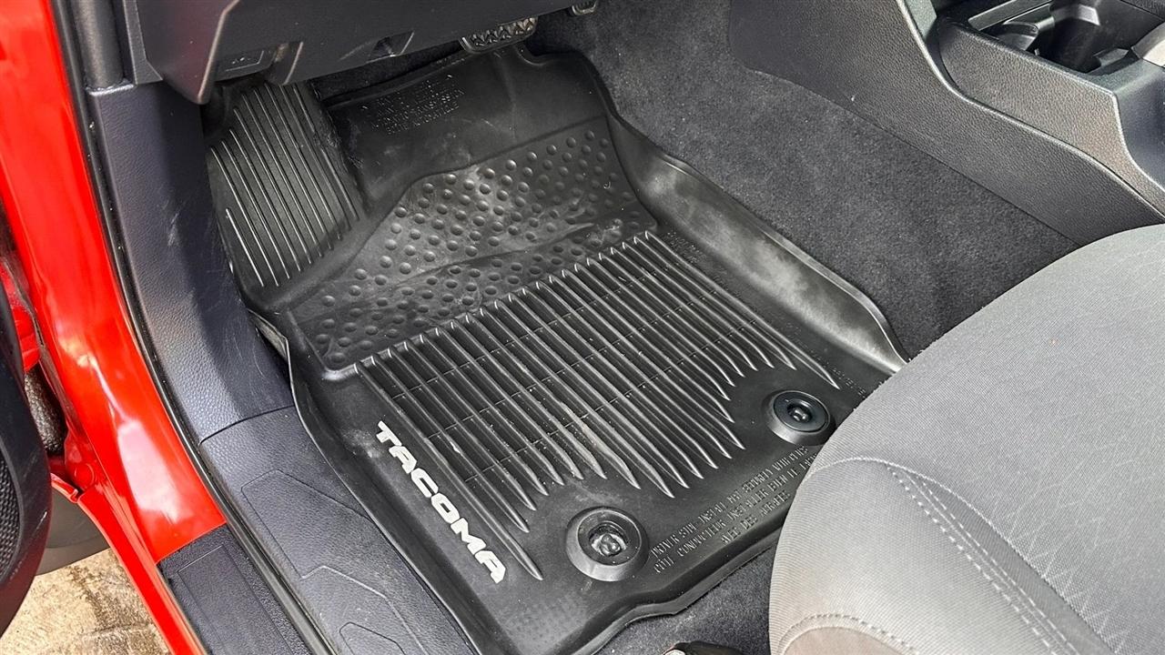 Toyota Tacoma SR5 Double Cab Long Bed V6 6AT 4WD 2018