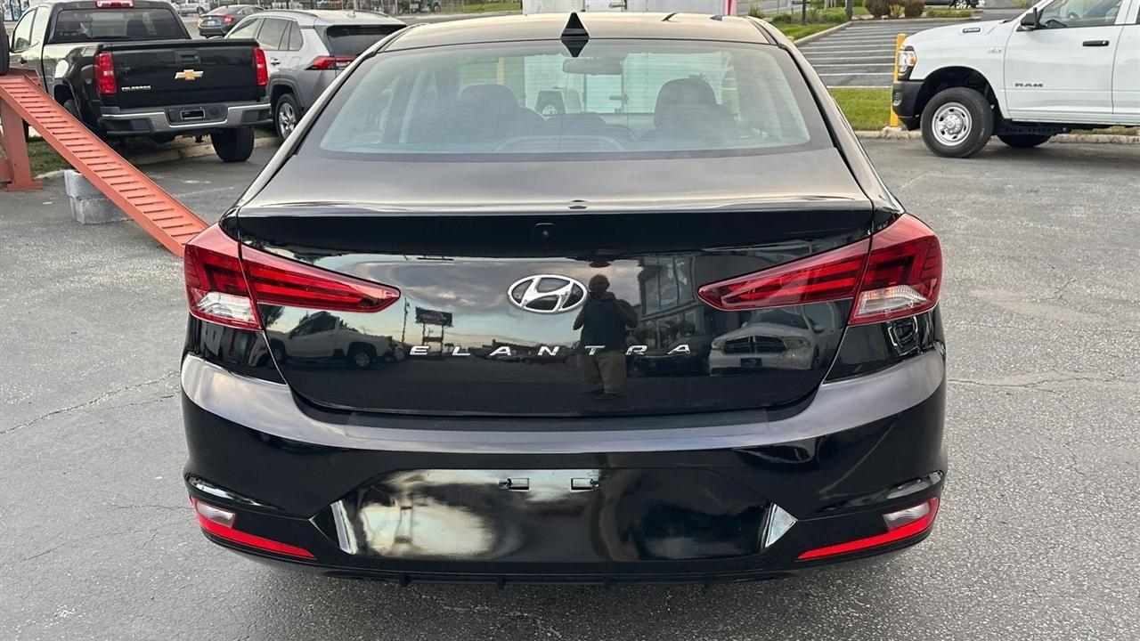 Hyundai Elantra Limited 2020