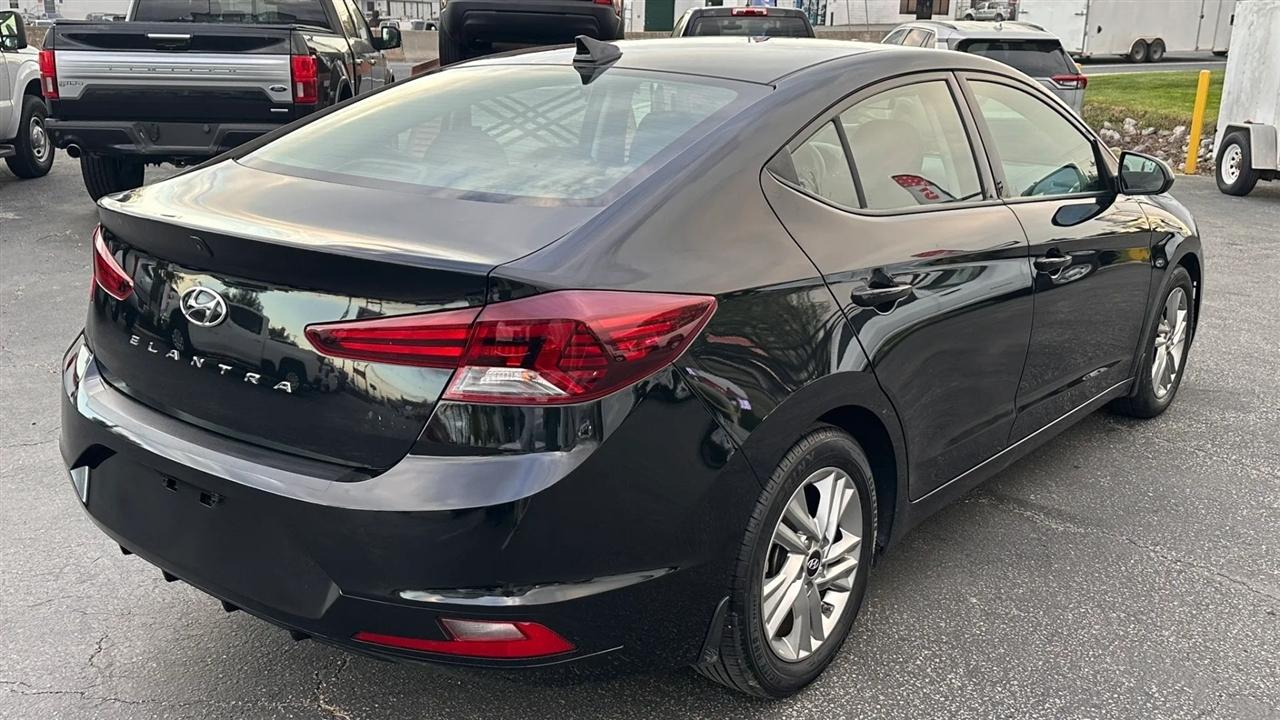 Hyundai Elantra Limited 2020