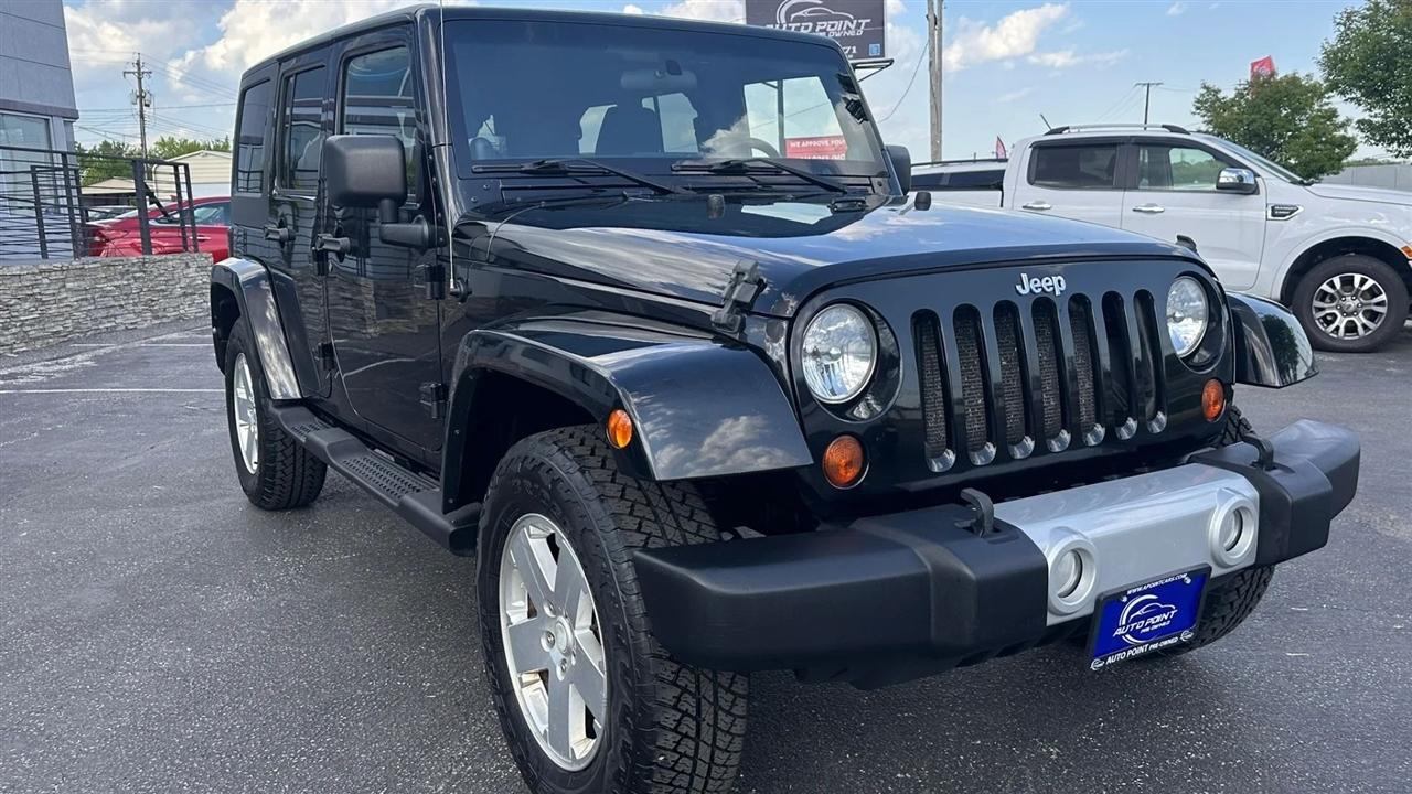 Jeep Wrangler Unlimited Sahara 4WD 2011