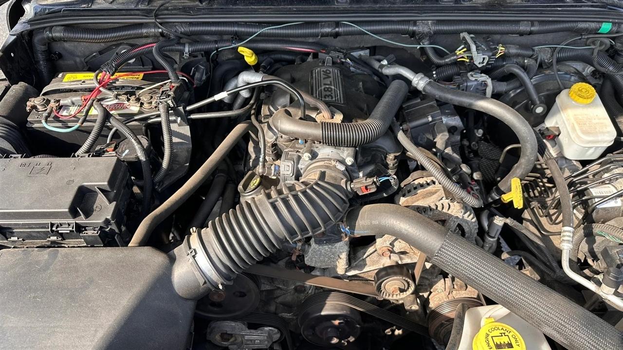 Jeep Wrangler Unlimited Sahara 4WD 2011