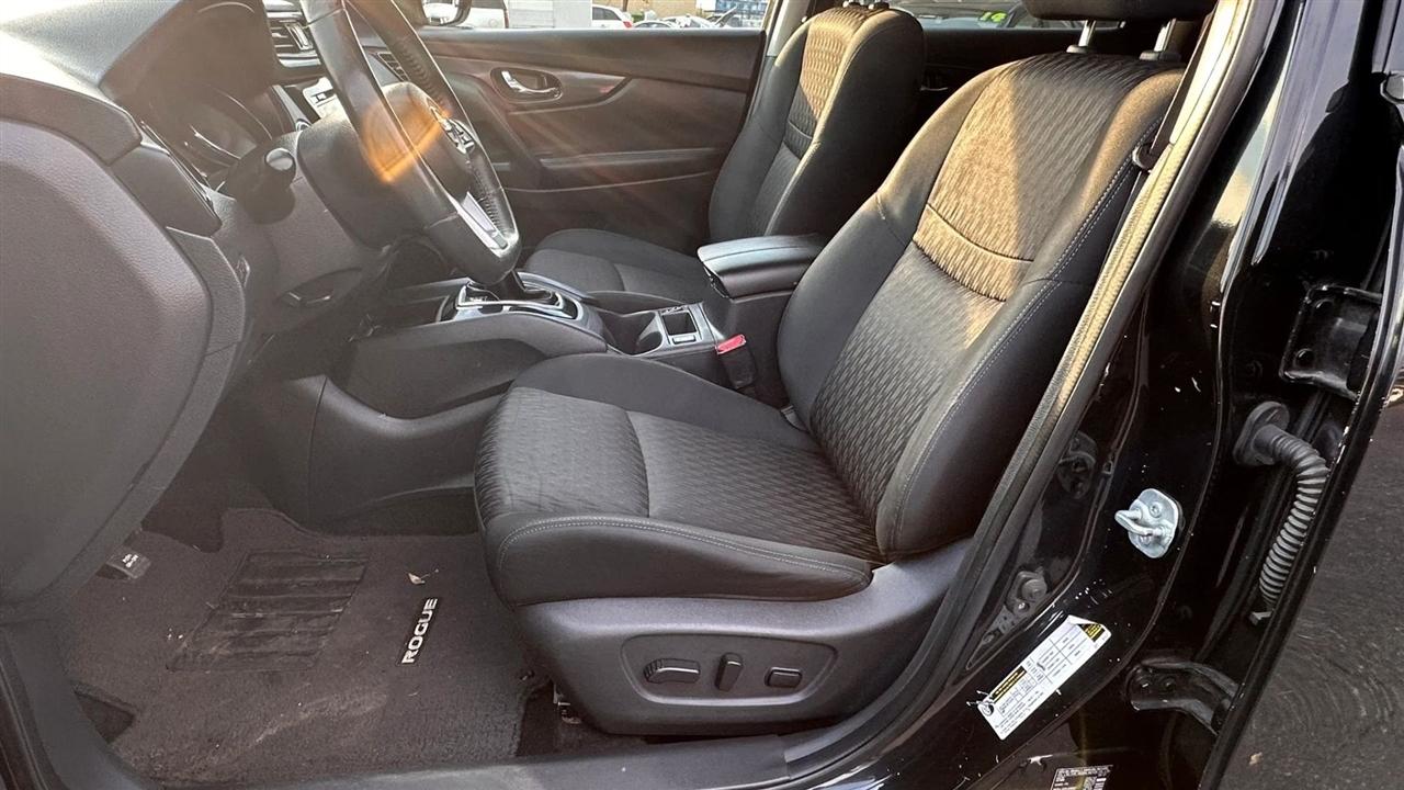 Nissan Rogue SV AWD 2017