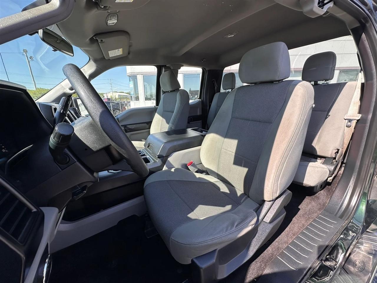 Ford F-150 XL SuperCab 6.5-ft. Bed 4WD 2016