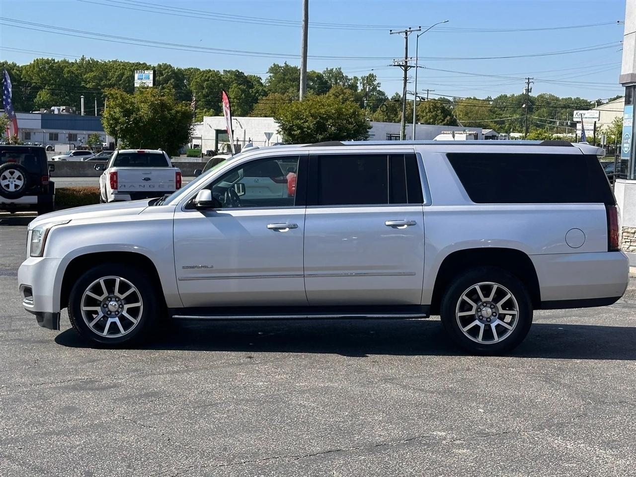 GMC Yukon XL Denali 2WD 2020