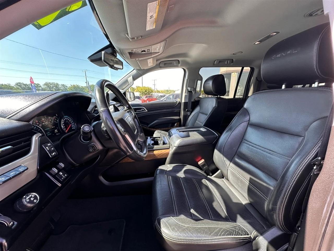 GMC Yukon XL Denali 2WD 2020