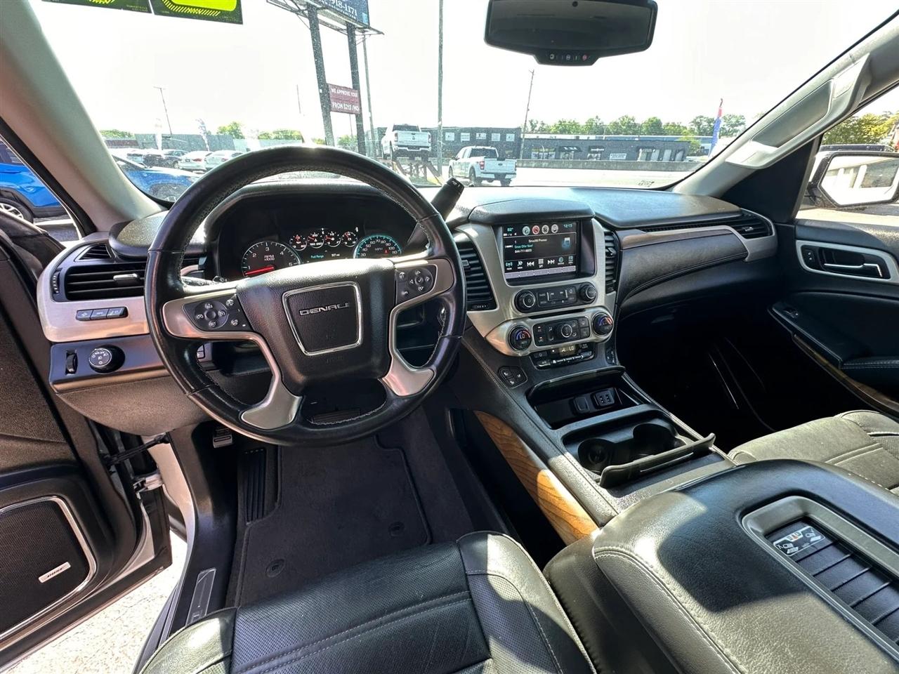 GMC Yukon XL Denali 2WD 2020
