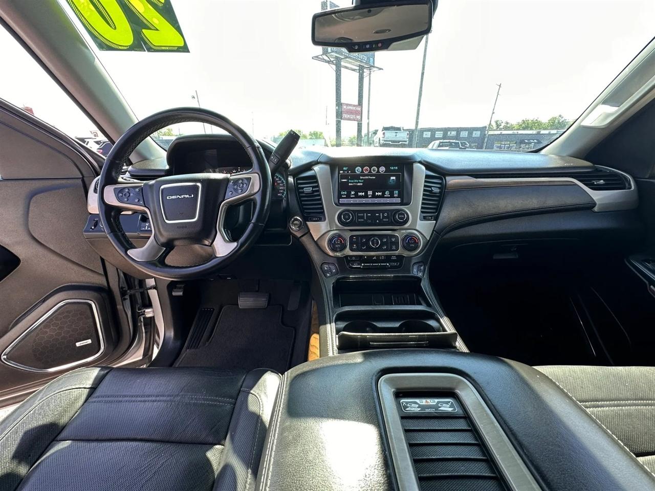 GMC Yukon XL Denali 2WD 2020