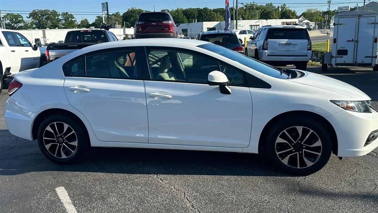 Honda Civic LX Sedan 5-Speed AT 2013