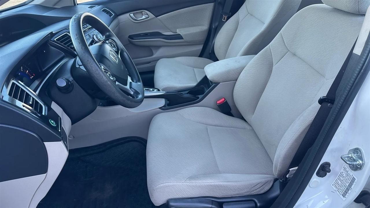Honda Civic LX Sedan 5-Speed AT 2013