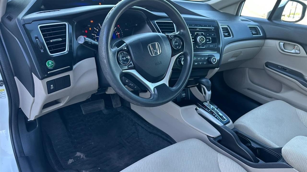 Honda Civic LX Sedan 5-Speed AT 2013