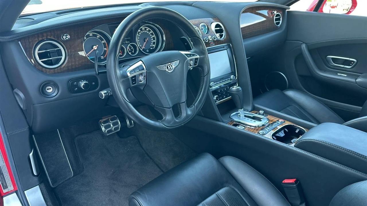 Bentley Continental GT V8 2013