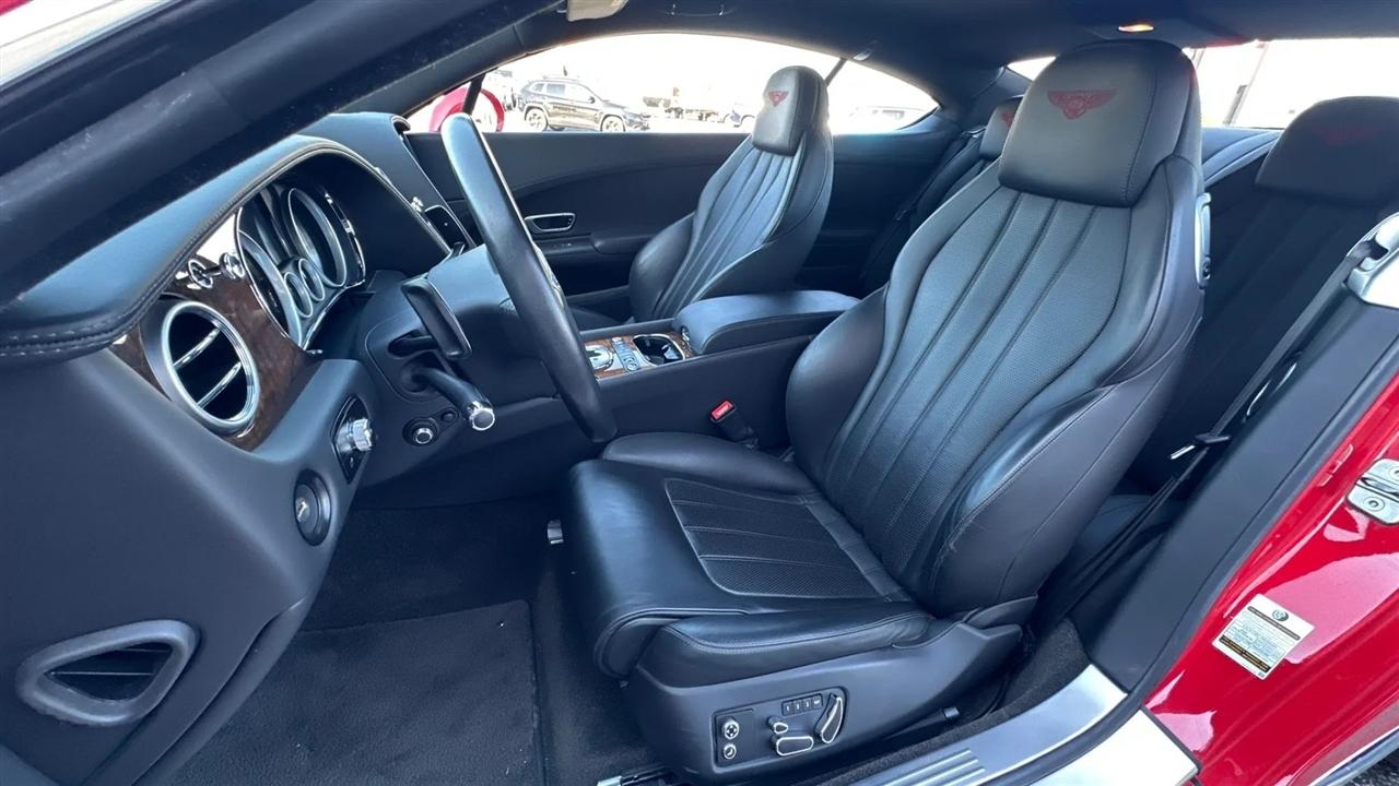 Bentley Continental GT V8 2013