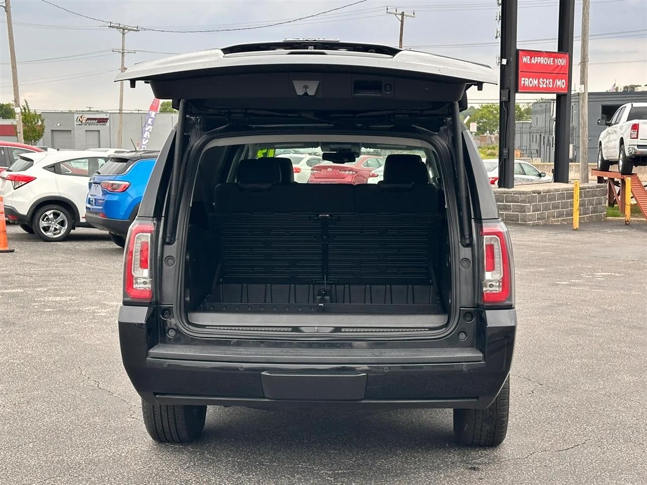 GMC Yukon XL SLT 4WD 2019