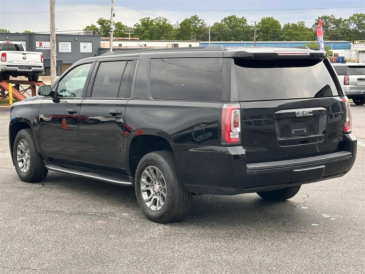 GMC Yukon XL SLT 4WD 2019