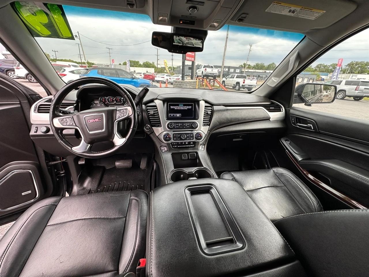 GMC Yukon XL SLT 4WD 2019