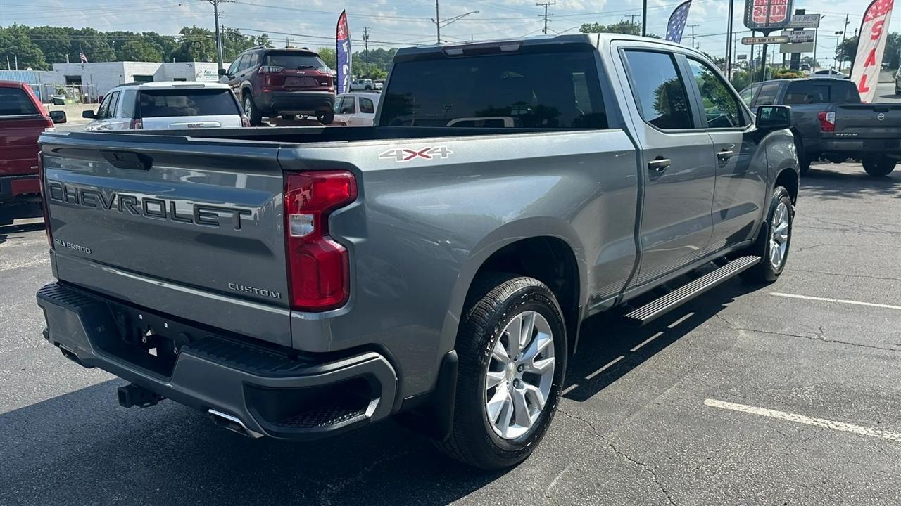 Chevrolet Silverado 1500 Custom Crew Cab Long Box 4WD 2021