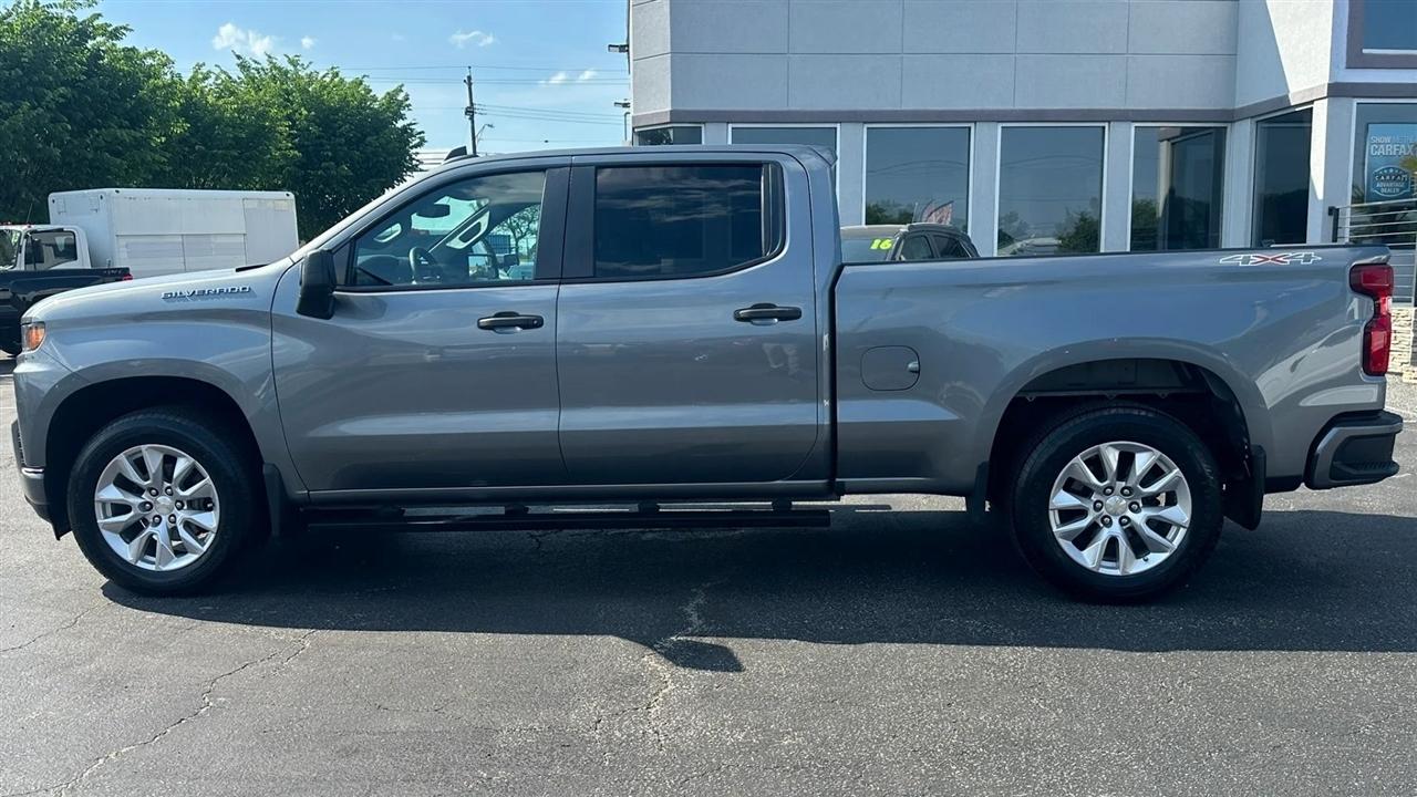 Chevrolet Silverado 1500 Custom Crew Cab Long Box 4WD 2021