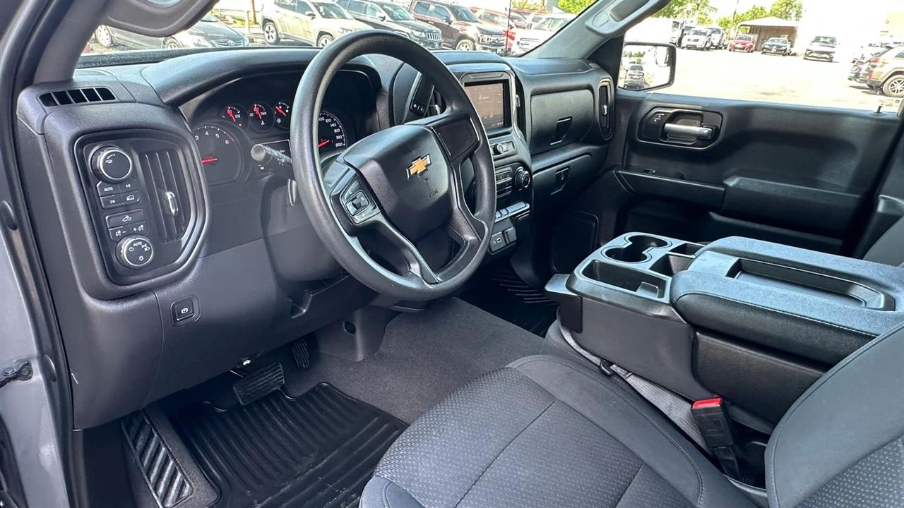 Chevrolet Silverado 1500 Custom Crew Cab Long Box 4WD 2021
