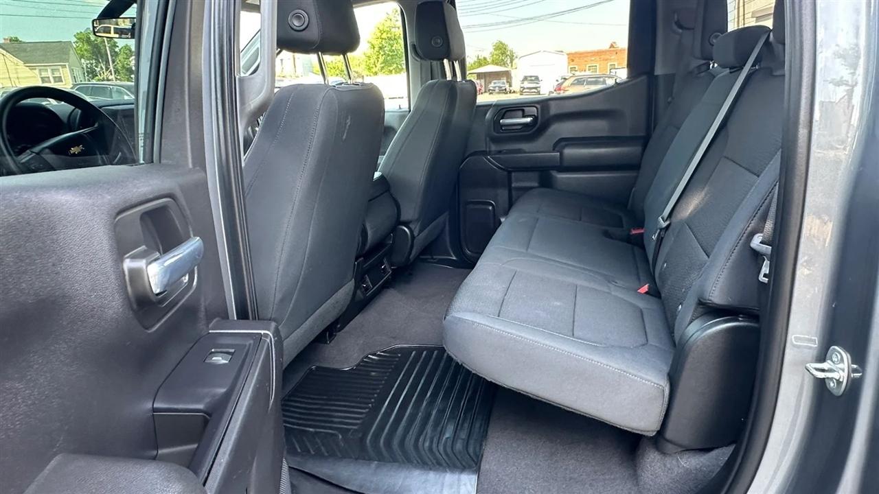 Chevrolet Silverado 1500 Custom Crew Cab Long Box 4WD 2021