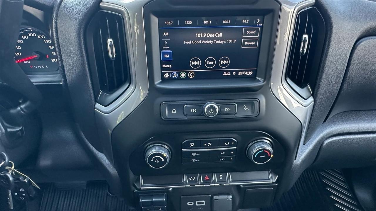Chevrolet Silverado 1500 Custom Crew Cab Long Box 4WD 2021