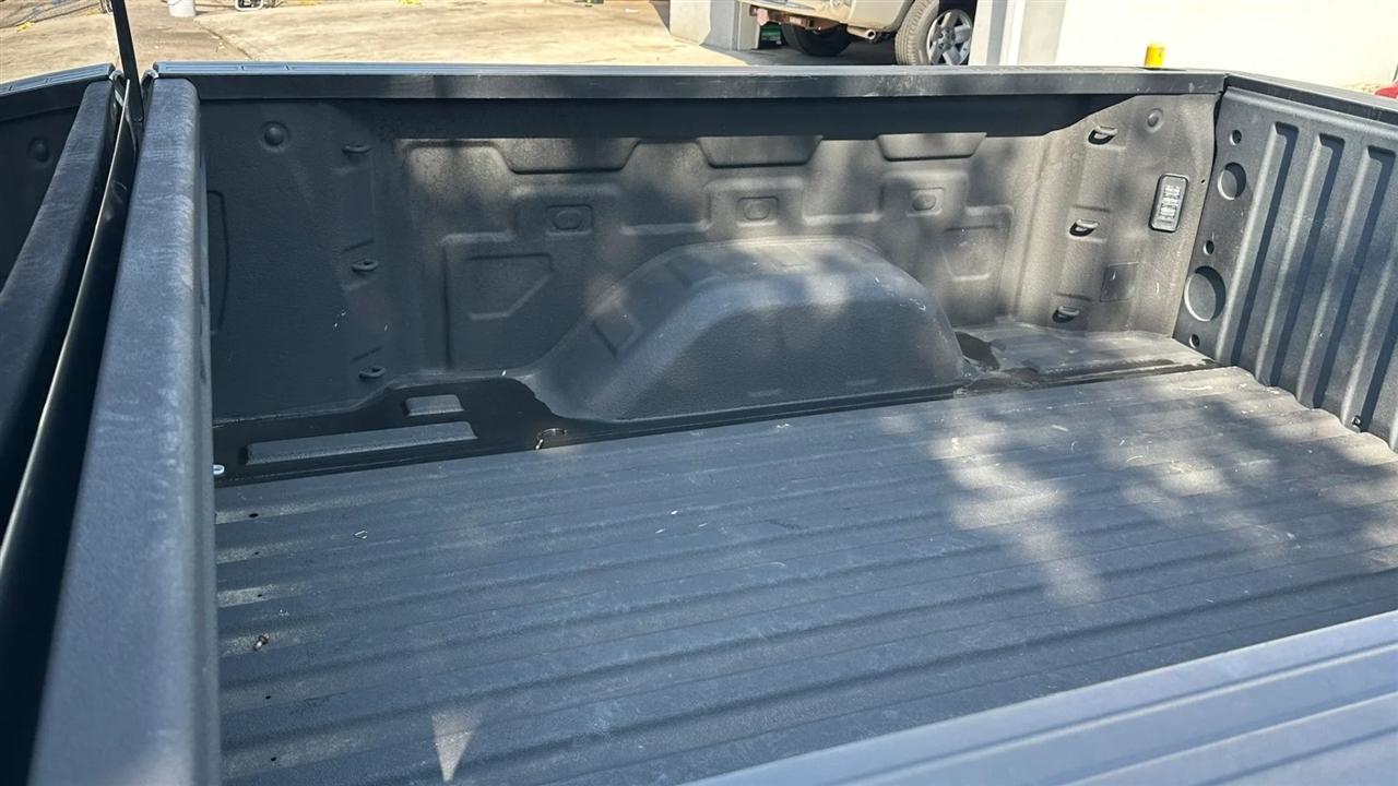 Chevrolet Silverado 1500 Custom Crew Cab Long Box 4WD 2021