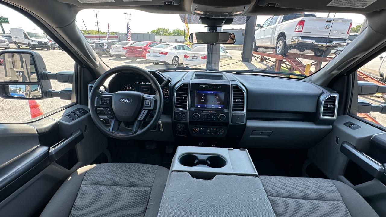 Ford F-150 4WD SuperCab 133" XLT 2019