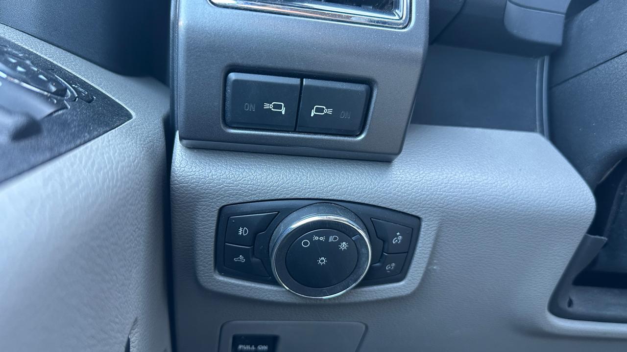 Ford F-150 4WD SuperCab 133" XLT 2019