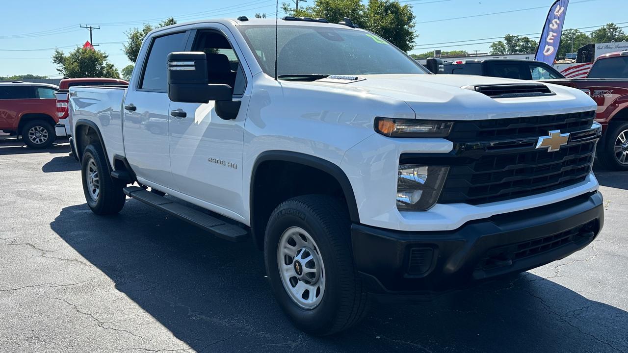 Chevrolet Silverado 2500HD Work Truck Crew Cab Short Bed 4WD 2025