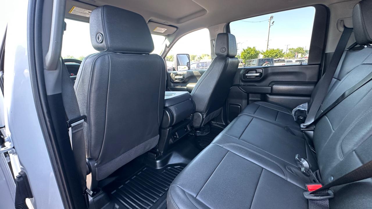 Chevrolet Silverado 2500HD Work Truck Crew Cab Short Bed 4WD 2025