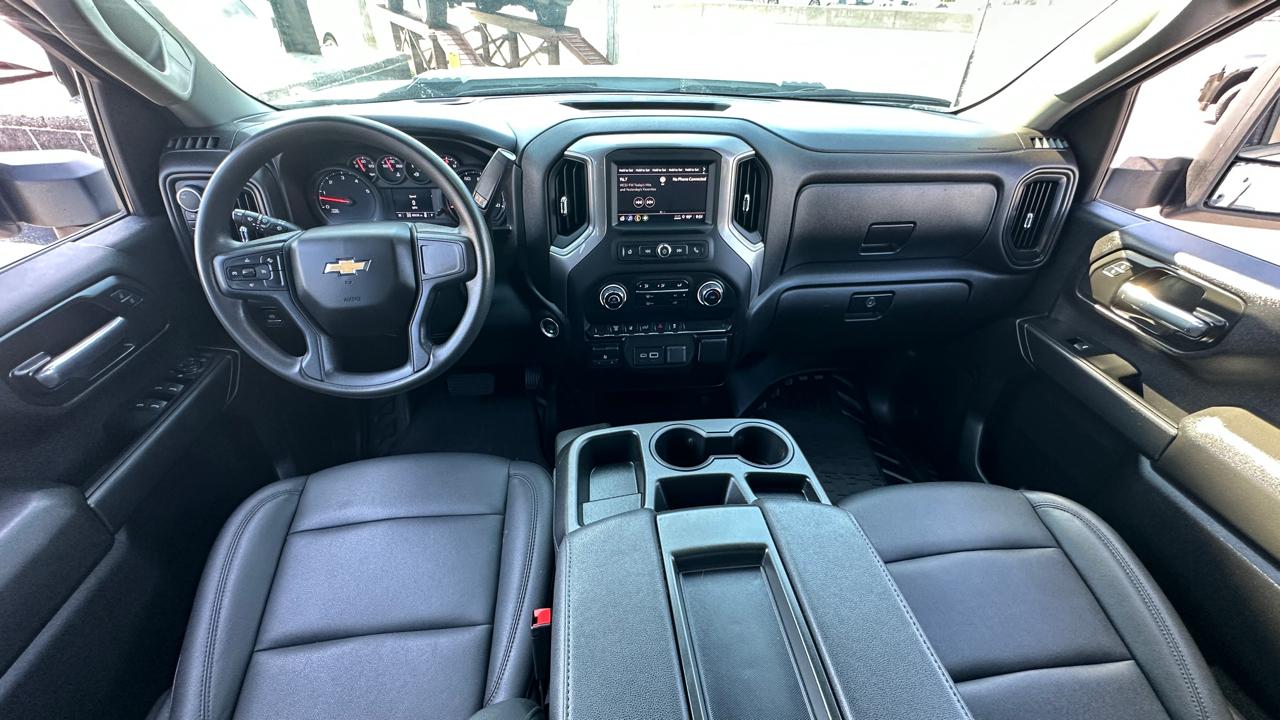 Chevrolet Silverado 2500HD Work Truck Crew Cab Short Bed 4WD 2025