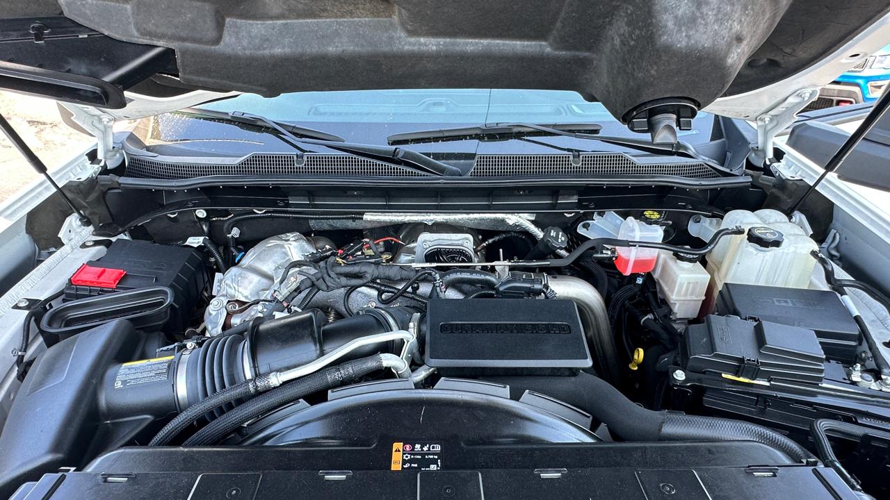 Chevrolet Silverado 2500HD Work Truck Crew Cab Short Bed 4WD 2025
