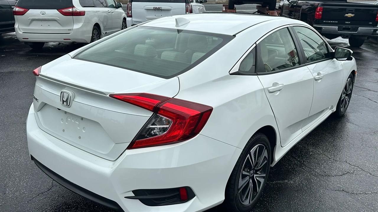 Honda Civic EX-T Sedan CVT 2018
