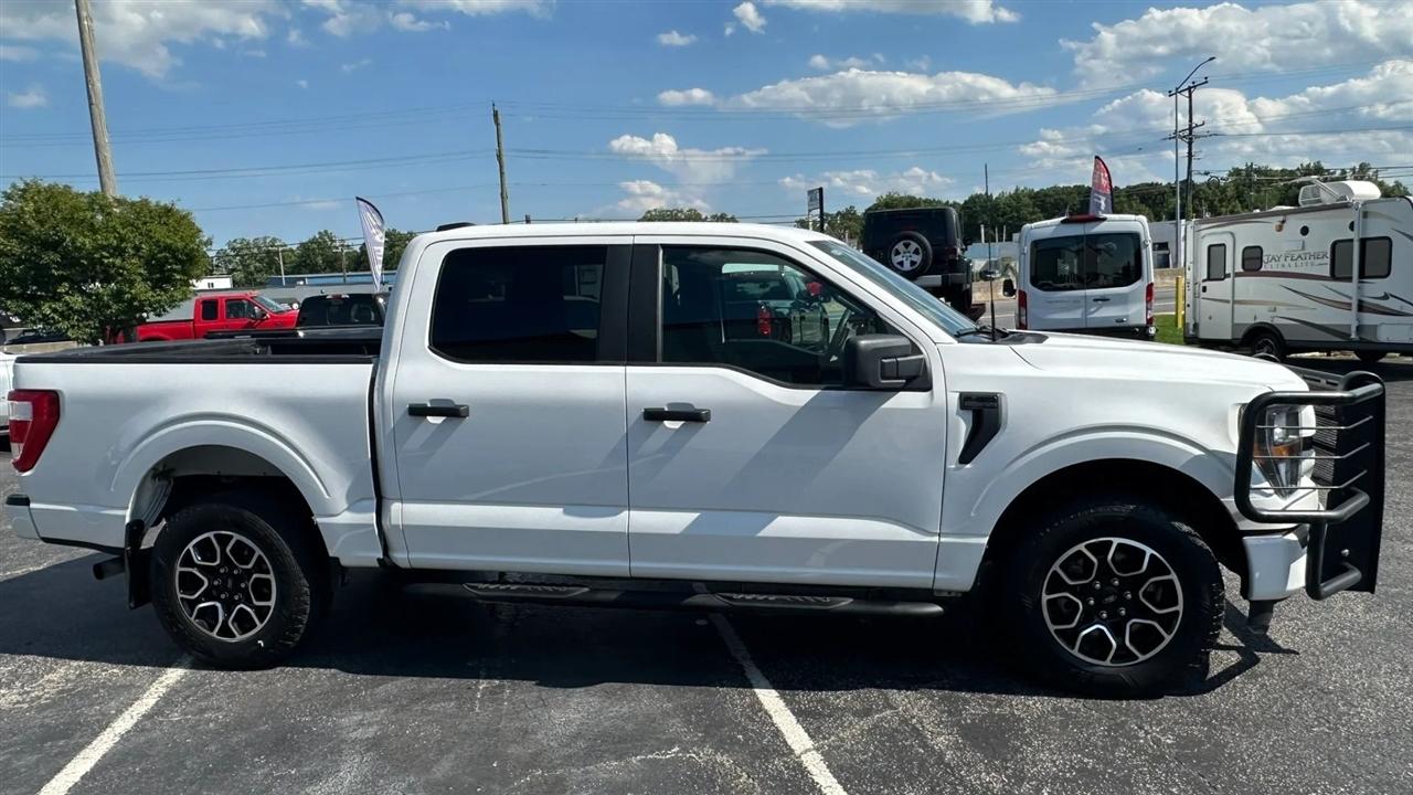 Ford F-150 XL SuperCrew 5.5-ft. Bed 4WD 2023