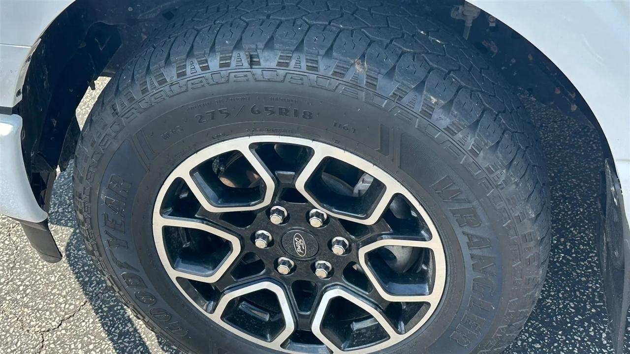 Ford F-150 XL SuperCrew 5.5-ft. Bed 4WD 2023